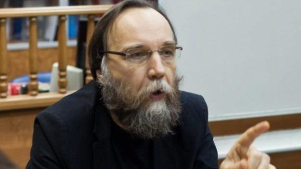 Dugindən şok: Müharibə ilə Rusiya özünü bərpa edir!